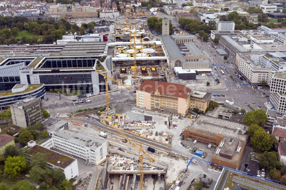 Stuttgart aus der Vogelperspektive: Baustelle mit Tunnelführungsarbeiten für die Streckenführung S21 in Stuttgart im Bundesland Baden-Württemberg, Deutschland