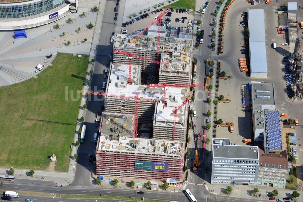 Berlin aus der Vogelperspektive: Baustelle zum Neubau eines Hotel- und Bürocampus auf dem Anschutz Areal im Ortsteil Friedrichshain in Berlin