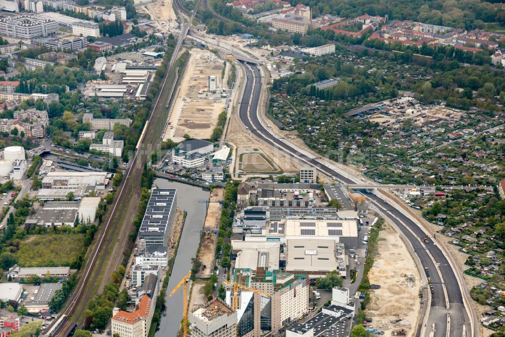 Berlin aus der Vogelperspektive: Baustellen zum Neubau der Verlängerung der Stadtautobahn A100 im Ortsteil Neukölln in Berlin, Deutschland