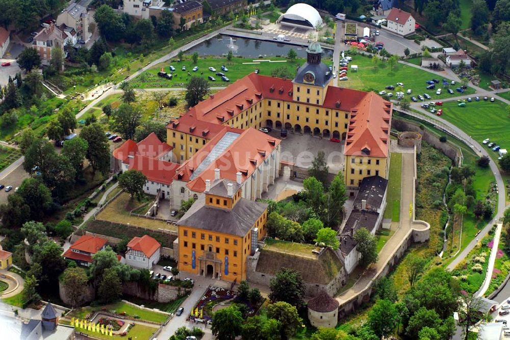 Zeitz aus der Vogelperspektive: Blick auf das Schloss Moritzburg, das seine heutige Getsalt im 17