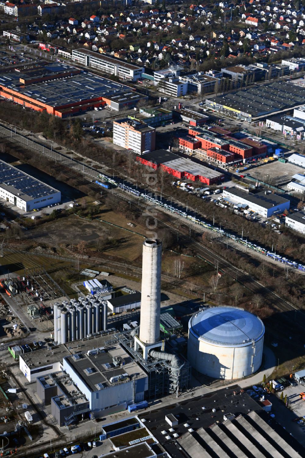 München von oben - Blockheizkraftwerk - regionalen Heizkraftwerkes im Ortsteil Freimann in München im Bundesland Bayern, Deutschland