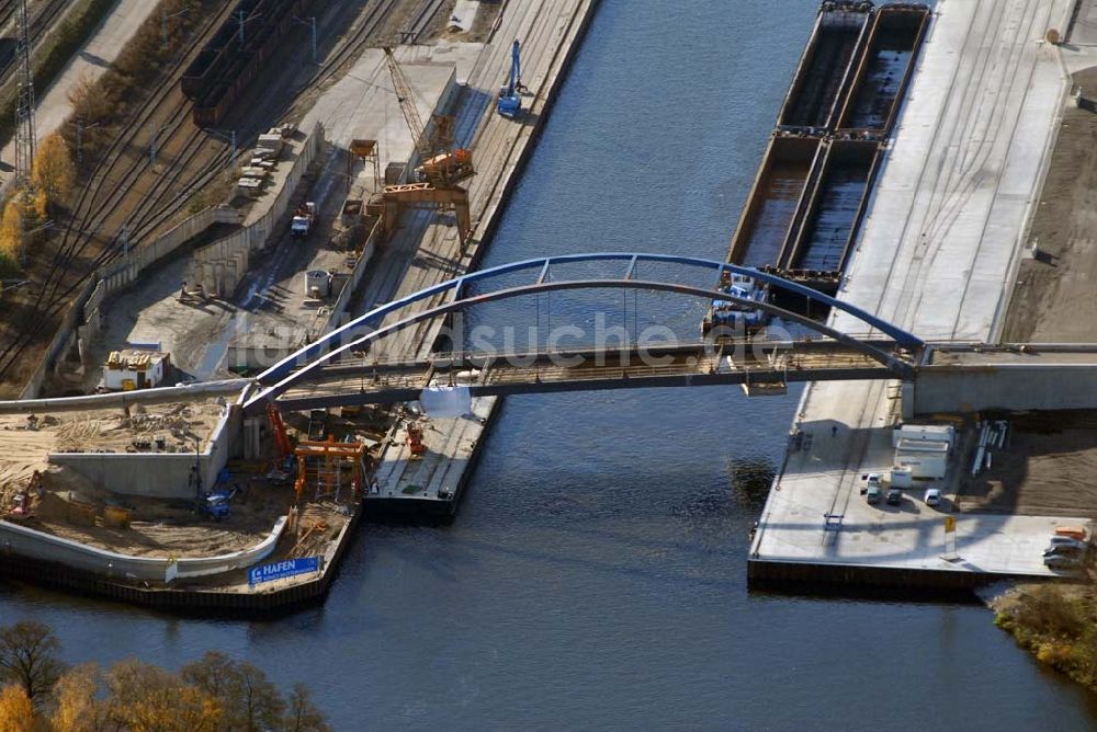 Königs Wusterhausen aus der Vogelperspektive: Brücke über den Nottekanal am Binnenhafen Königs Wusterhausen