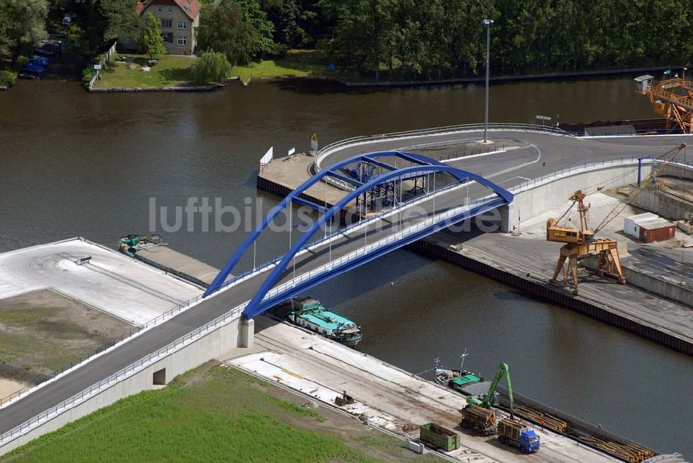 Luftbild Königs Wusterhausen - Brücke über den Nottekanal am Binnenhafen Königs Wusterhausen