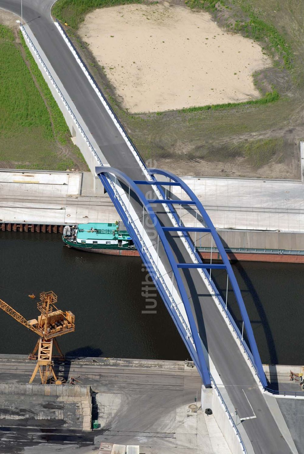 Luftbild Königs Wusterhausen - Brücke über den Nottekanal am Binnenhafen Königs Wusterhausen