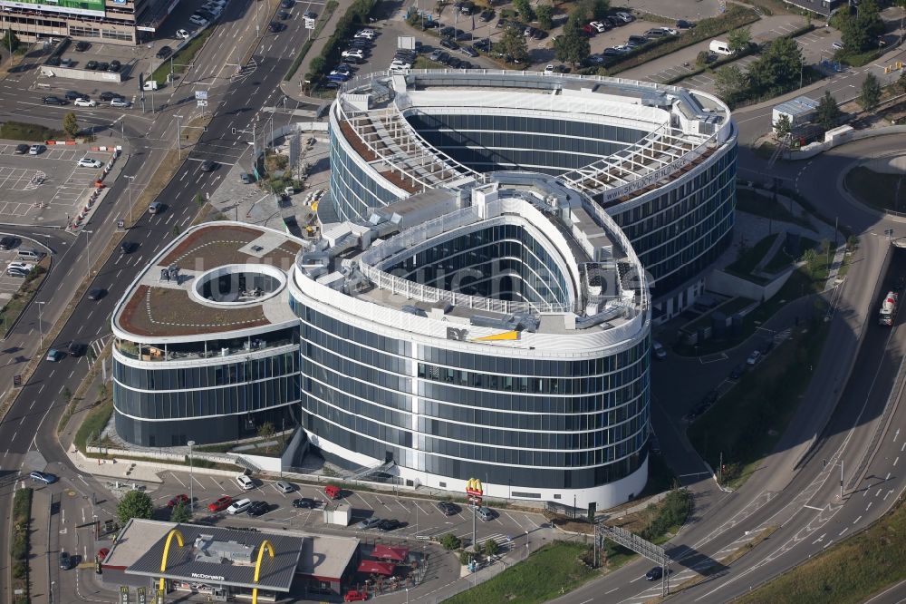 Luftaufnahme Stuttgart - Bürogebäude des Geschäftshauses Sky Loop in Stuttgart im Bundesland Baden-Württemberg, Deutschland