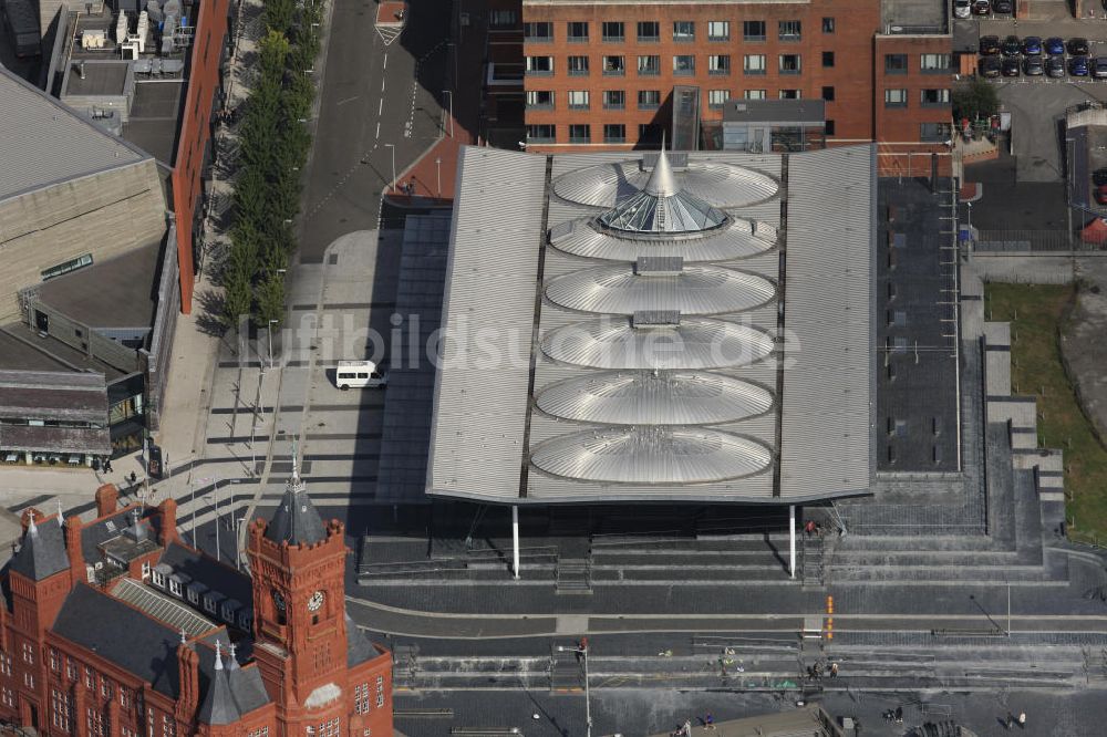 Luftbild Cardiff - Das walisische Parlament Senedd