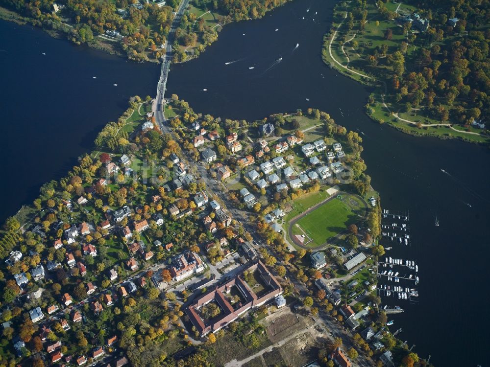 Luftbild Potsdam - Glienicker Brücke über die Havel in Potsdam im Bundesland Brandenburg