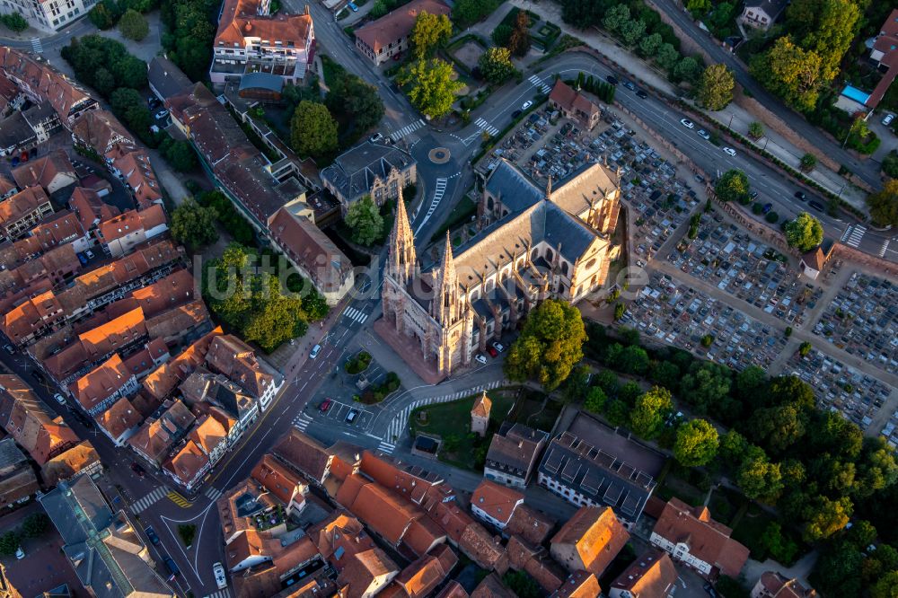 Luftbild Obernai - Historischer Altbau- Gebäudekomplex in Obernai in Grand Est, Frankreich