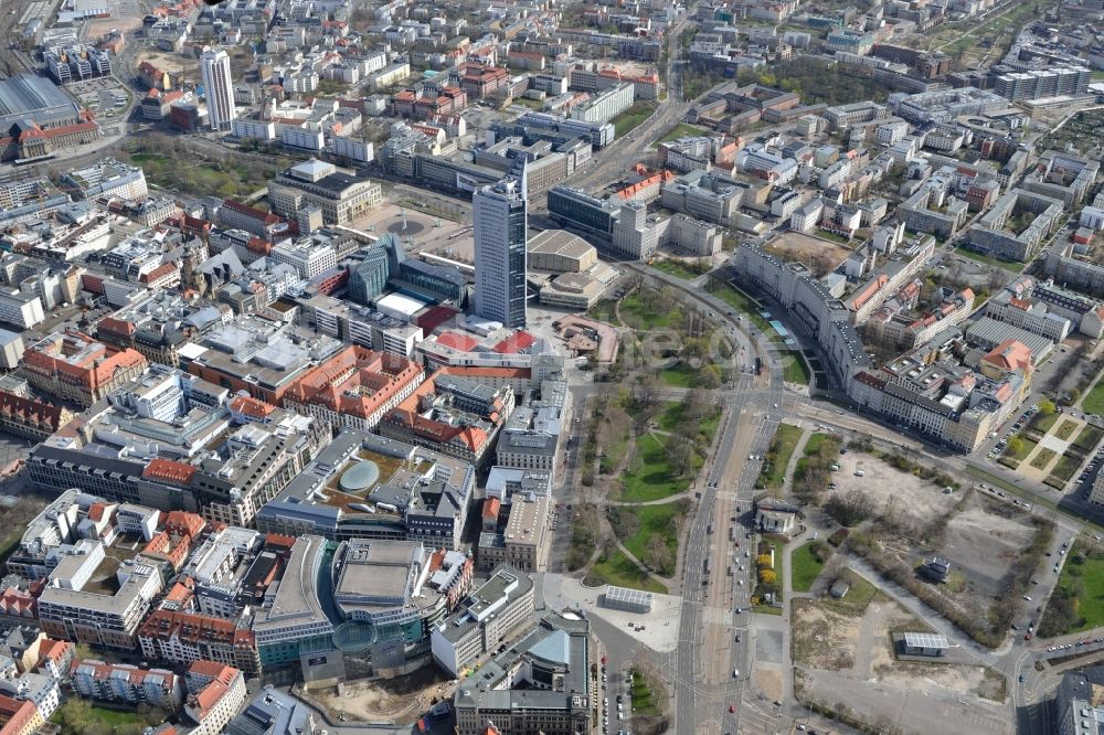 Luftaufnahme Leipzig - Martin-Luther-Ring, Leuschnerplatz, Schillerpark und Leipziger City im Bundesland Sachsen
