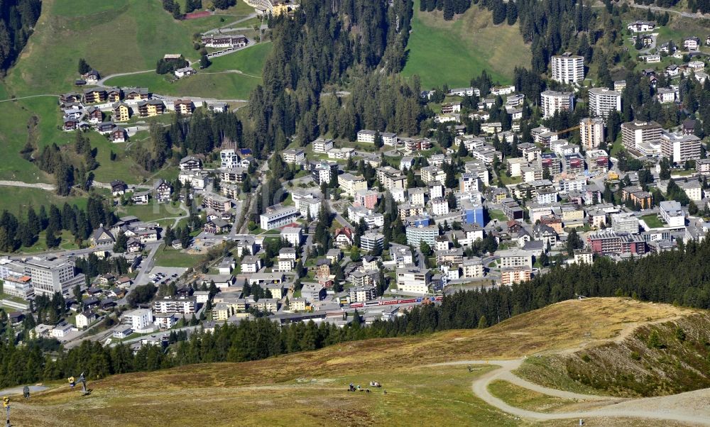 Luftaufnahme Davos Platz - Ortsansicht in Davos Platz im Kanton Graubünden, Schweiz