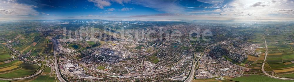Vösendorf aus der Vogelperspektive: Panorama- Stadtansicht des Innenstadtbereiches in Wien in Österreich