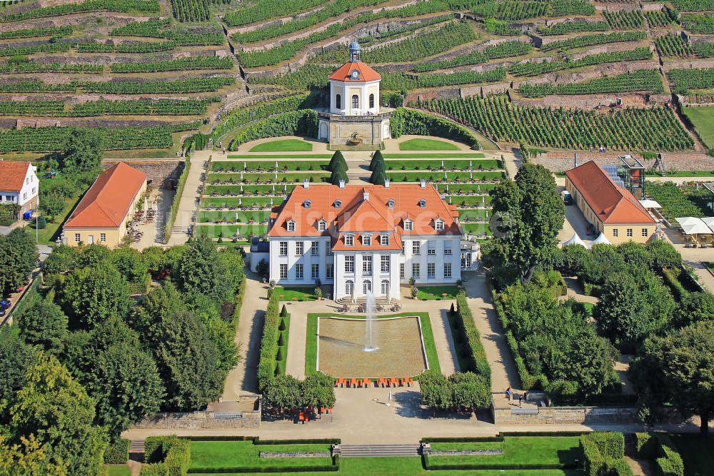 Luftaufnahme Radebeul - Schloss Wackerbarth Radebeul in Sachsen