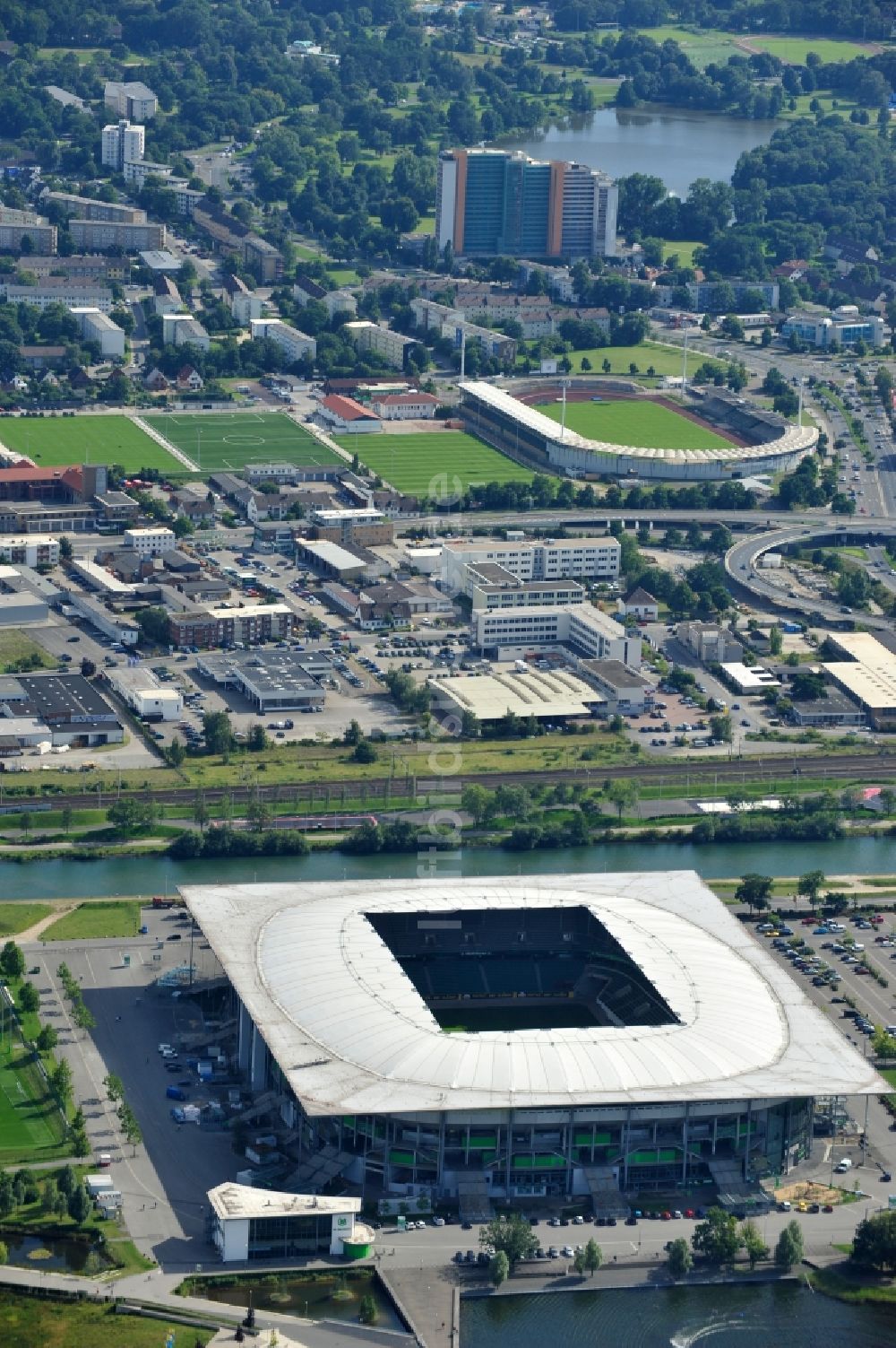 Wolfsburg aus der Vogelperspektive: Volkswagen Arena / Stadion Wolfsburg