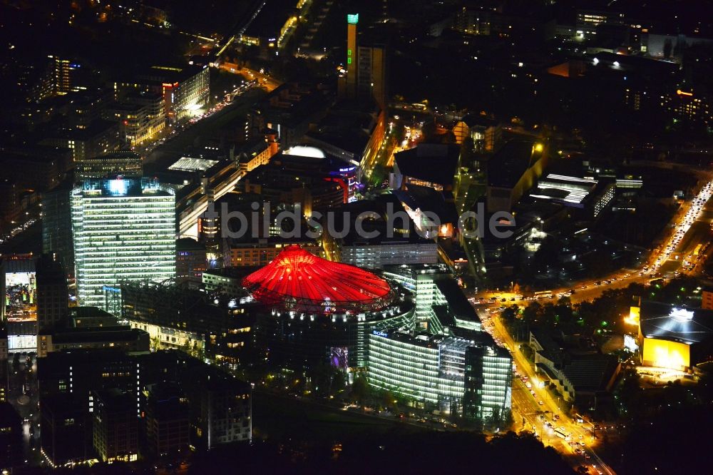 Nacht-Luftaufnahme Berlin - Nachtluftbild Festival of Lights im Stadtzentrum der Hauptstadt Berlin