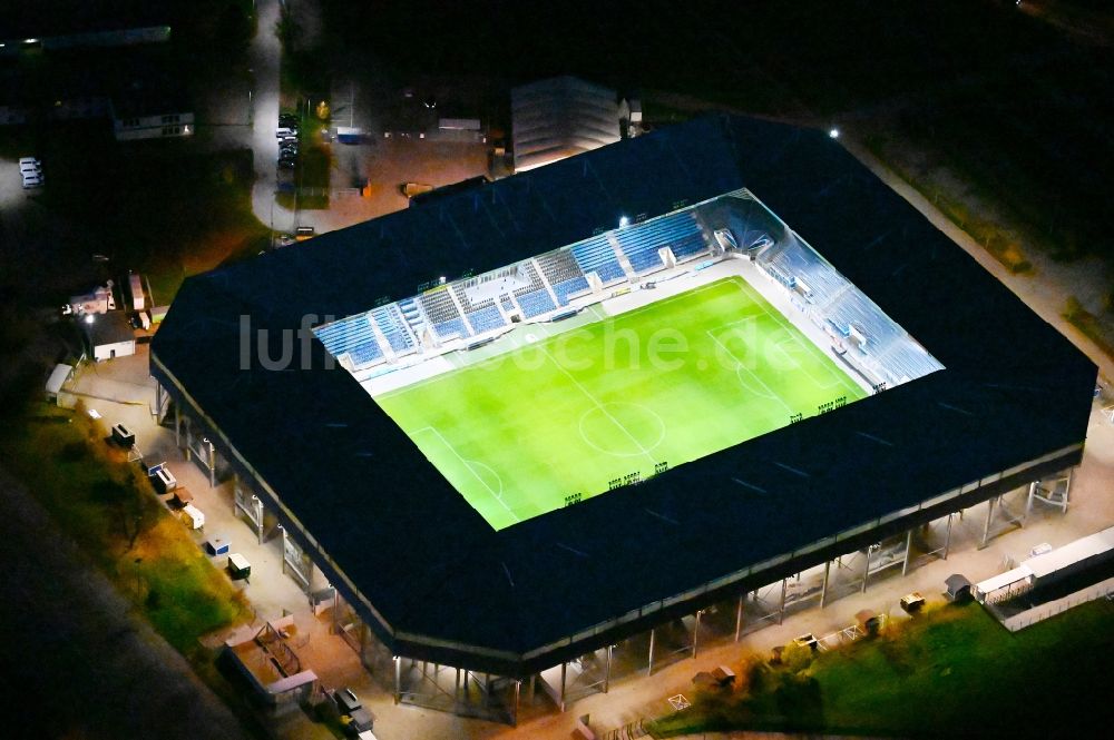 Nachtluftbild Magdeburg - Nachtluftbild Sportstätten-Gelände der MDCC-Arena in Magdeburg im Bundesland Sachsen-Anhalt