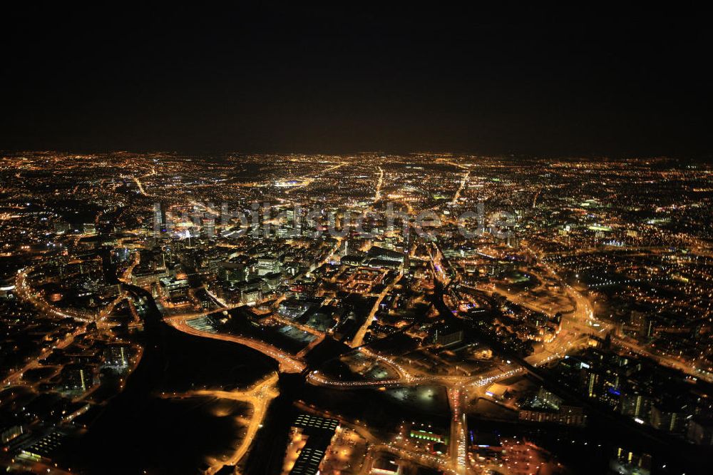 Nachtluftbild Manchester - Nachtluftbild vom Stadtzentrum in Manchester