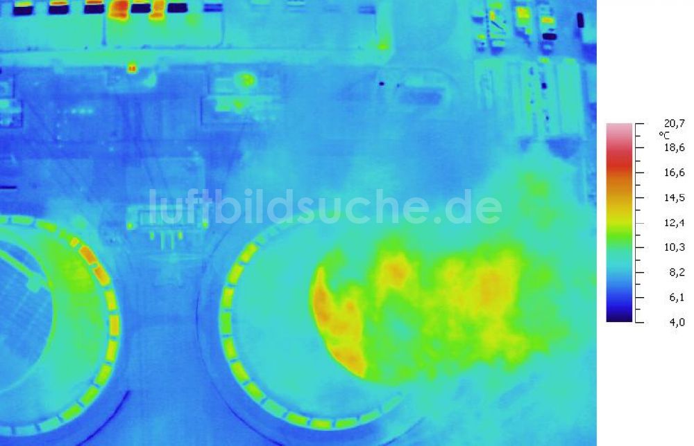 Infrarot-Luftbild Schkopau - Infrarotluftbild Rauchfahnen aus den Kraftwerksschloten des Heizkraftwerk Schkopau im Bundesland Sachsen-Anhalt