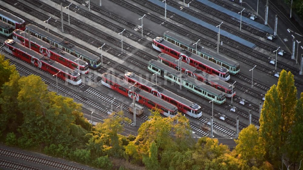 Luftbild Bonn - Abgestellte Straßenbahnen im Betriebshof Dransdorf im Bundesland Nordrhein-Westfalen, Deutschland