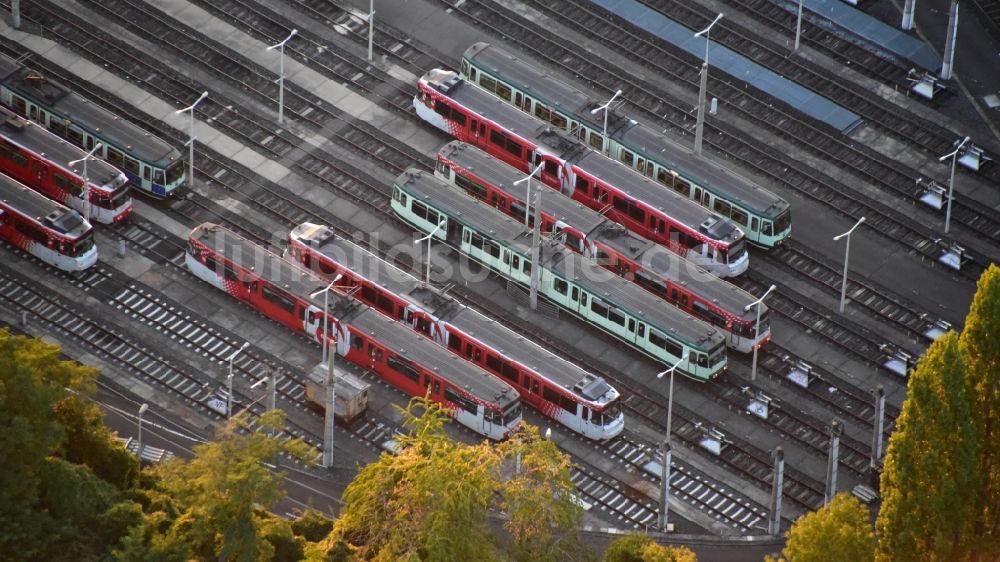 Luftaufnahme Bonn - Abgestellte Straßenbahnen im Betriebshof Dransdorf im Bundesland Nordrhein-Westfalen, Deutschland