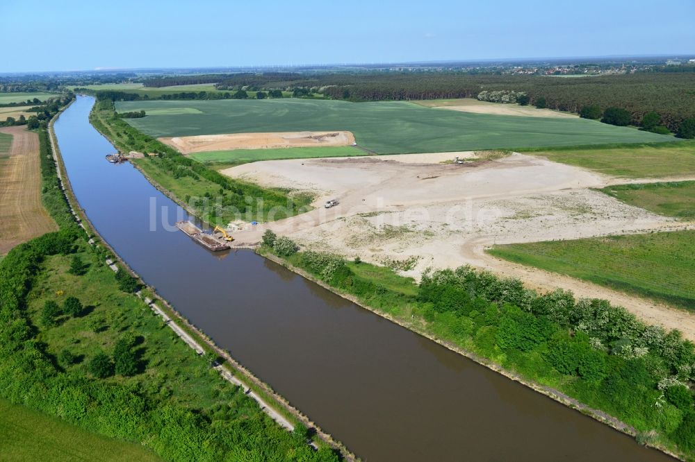 Luftbild Nielebock-Seedorf - Ablagerungsflächen an der Betriebswegbrücke Fiener Hauptvorfluter amElbe-Havel-Kanal bei Nielebock-Seedorf im Bundesland Sachsen-Anhalt