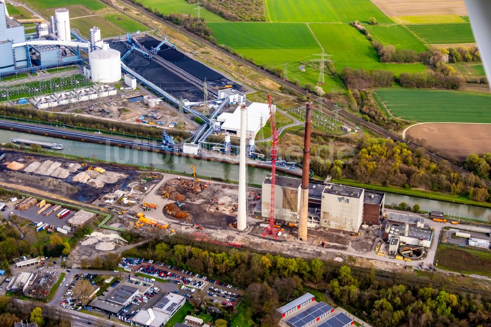 Luftbild Datteln - Abrißarbeiten auf dem ehemaligen Gelände des Kohlekraftwerks in Datteln im Bundesland Nordrhein-Westfalen, Deutschland