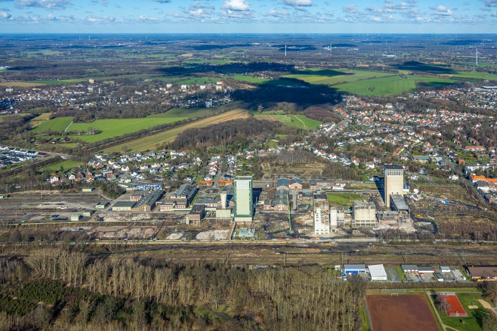 Luftbild Gelsenkirchen - Abrissarbeiten auf dem Gelände der DSK Bergwerk Lippe im Ortsteil Westerhold in Gelsenkirchen im Bundesland Nordrhein-Westfalen, Deutschland