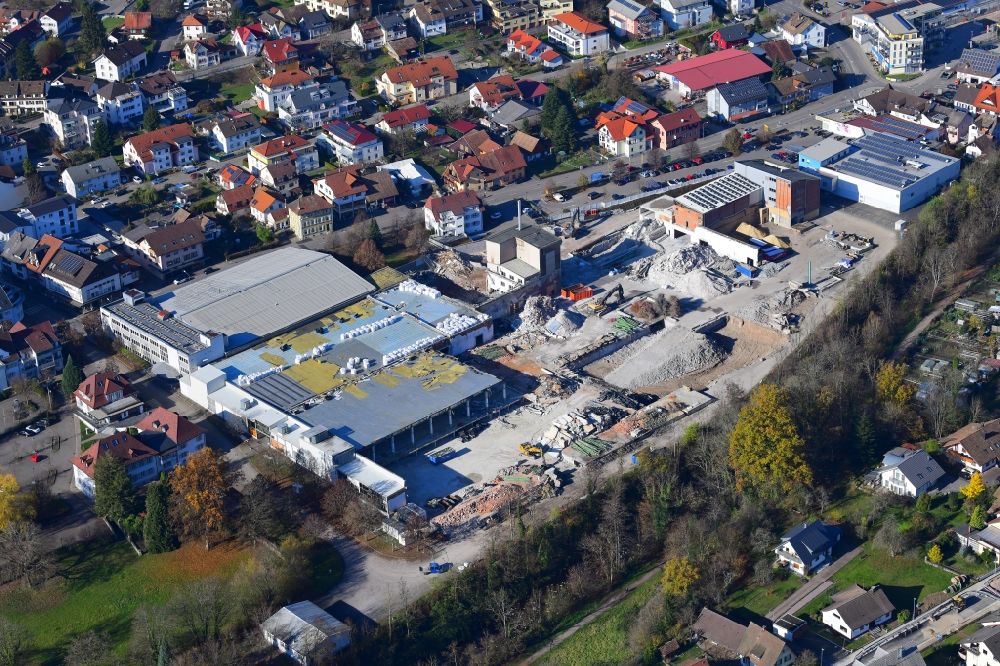 Luftbild Wehr - Abrißarbeiten auf dem Gelände der Industrie- Ruine Brennet Areal in Wehr im Bundesland Baden-Württemberg, Deutschland