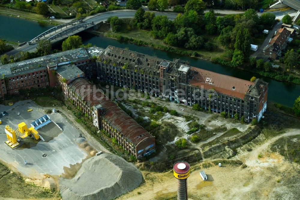 Luftbild Hannover - Abrißarbeiten auf dem Gelände der Industrie- Ruine Conti an der Kanalstraße im Ortsteil Linden-Limmer in Hannover im Bundesland Niedersachsen, Deutschland