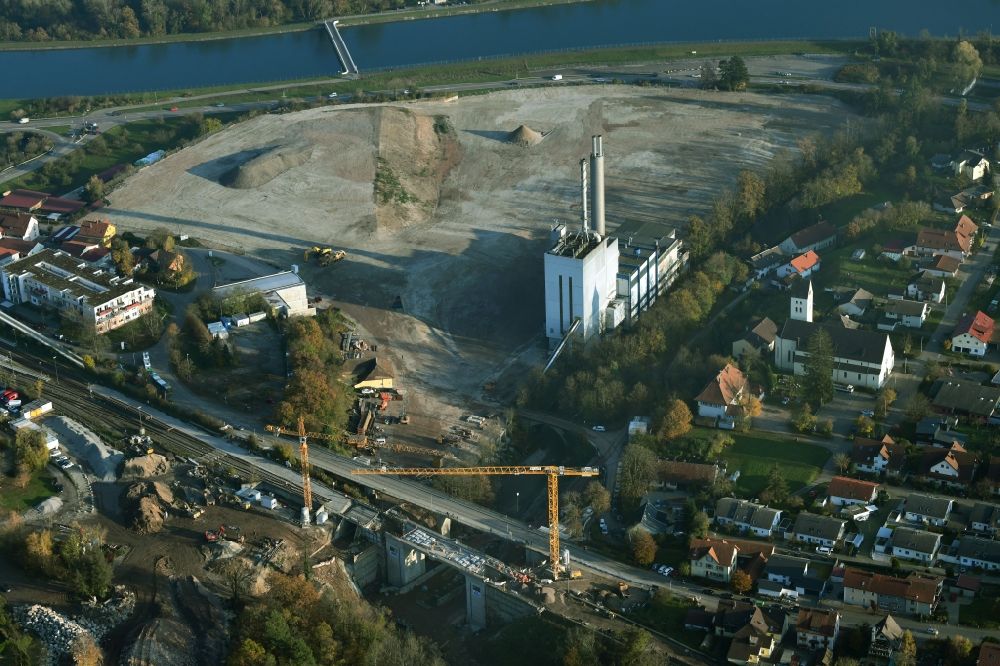 Albbruck von oben - Abrißarbeiten auf dem Gelände der Industrie- Ruine der ehemaligen Papierfabrik am Hochrhein in Albbruck im Bundesland Baden-Württemberg, Deutschland