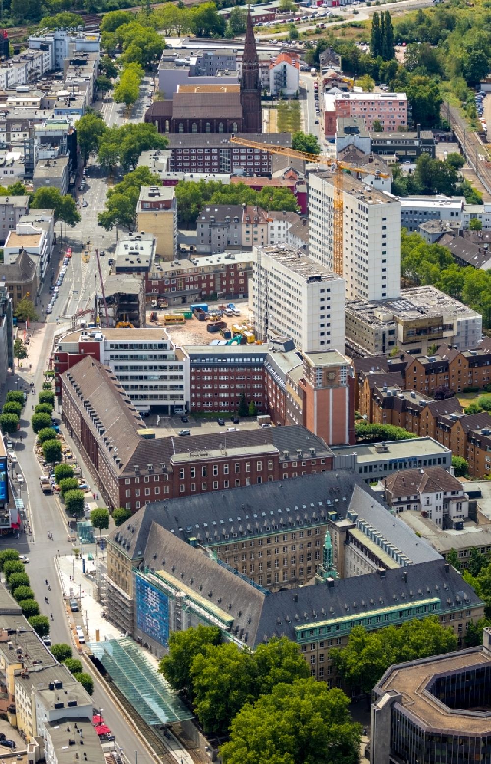 Luftbild Bochum - Abrißfläche der Bürohaus- Gebäude des alten Landsgericht - Amtsgericht im Ortsteil Innenstadt in Bochum im Bundesland Nordrhein-Westfalen, Deutschland