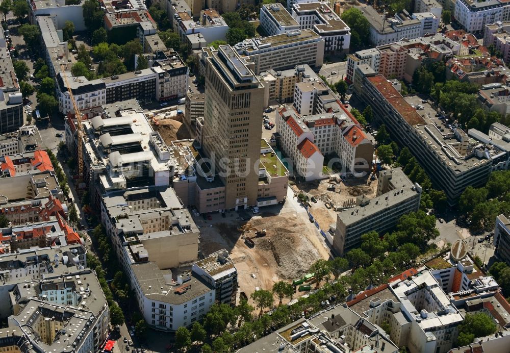 Luftbild Berlin - Abrißfläche der Bürohaus- Gebäude am Hochhaus Kurfürstendamm Karree im Ortsteil Charlottenburg in Berlin, Deutschland