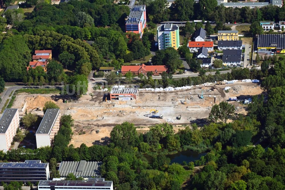 Luftbild Berlin - Abrißfläche des Gebäudes ehemals genutzt von der Hochschule für Technik und Wirtschaft in Berlin, Deutschland