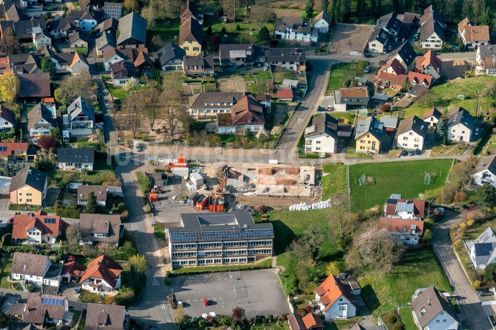 Luftaufnahme Altdorf - Abrissfläche des Gebäudes der Sport und Mehrzweckhalle in Altdorf Ortsteil von Ettenheim im Bundesland Baden-Württemberg, Deutschland