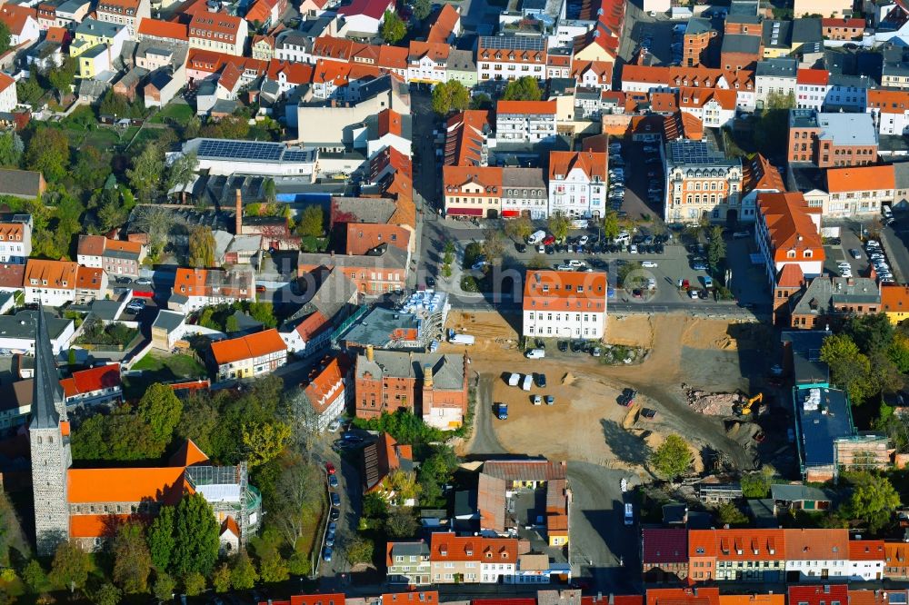 Luftaufnahme Burg - Abrißfläche des Gebäudes Wohnhauses an der Brüderstraße in Burg im Bundesland Sachsen-Anhalt, Deutschland