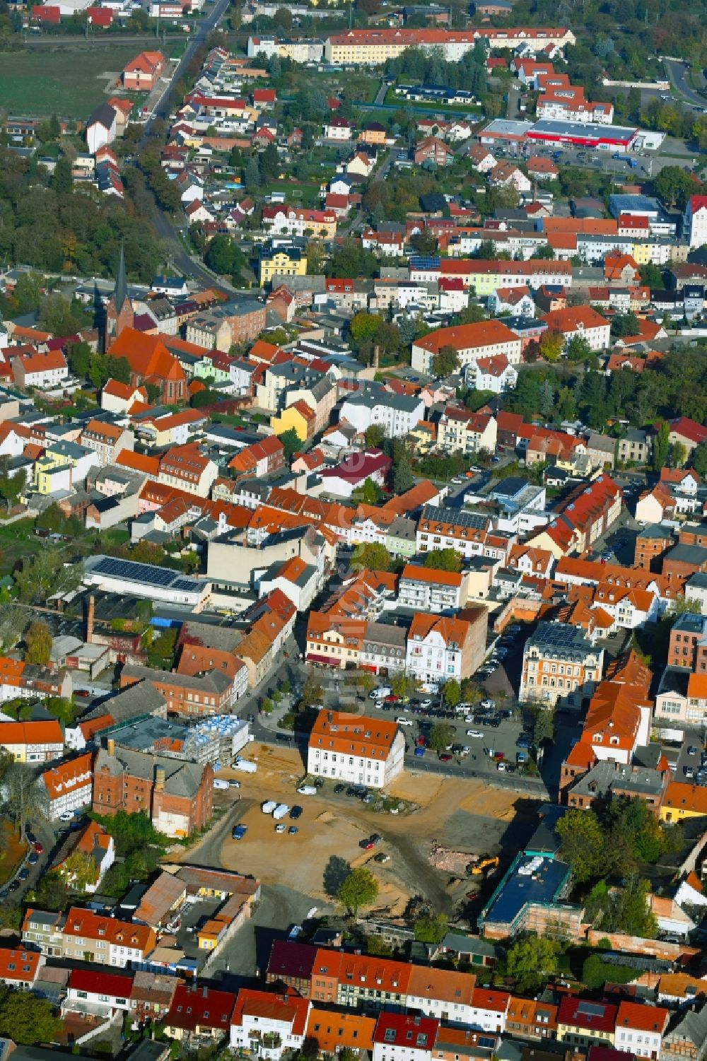 Luftbild Burg - Abrißfläche des Gebäudes Wohnhauses an der Brüderstraße in Burg im Bundesland Sachsen-Anhalt, Deutschland
