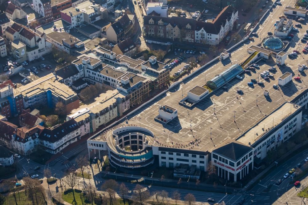 Luftaufnahme Hamm - Abstellfläche für parkende Autos auf dem Einkaufs- Zentrum Allee-Center Hamm in Hamm im Bundesland Nordrhein-Westfalen, Deutschland