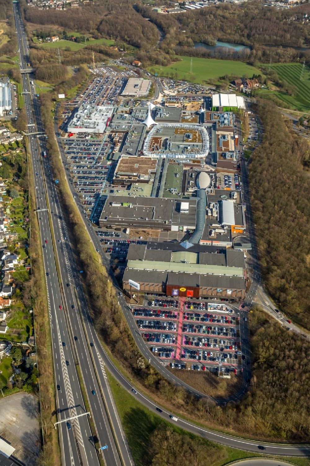 Luftbild Bochum - Abstellfläche für parkende Autos am Einkaufs- Zentrum Ruhr Park in Bochum im Bundesland Nordrhein-Westfalen, Deutschland