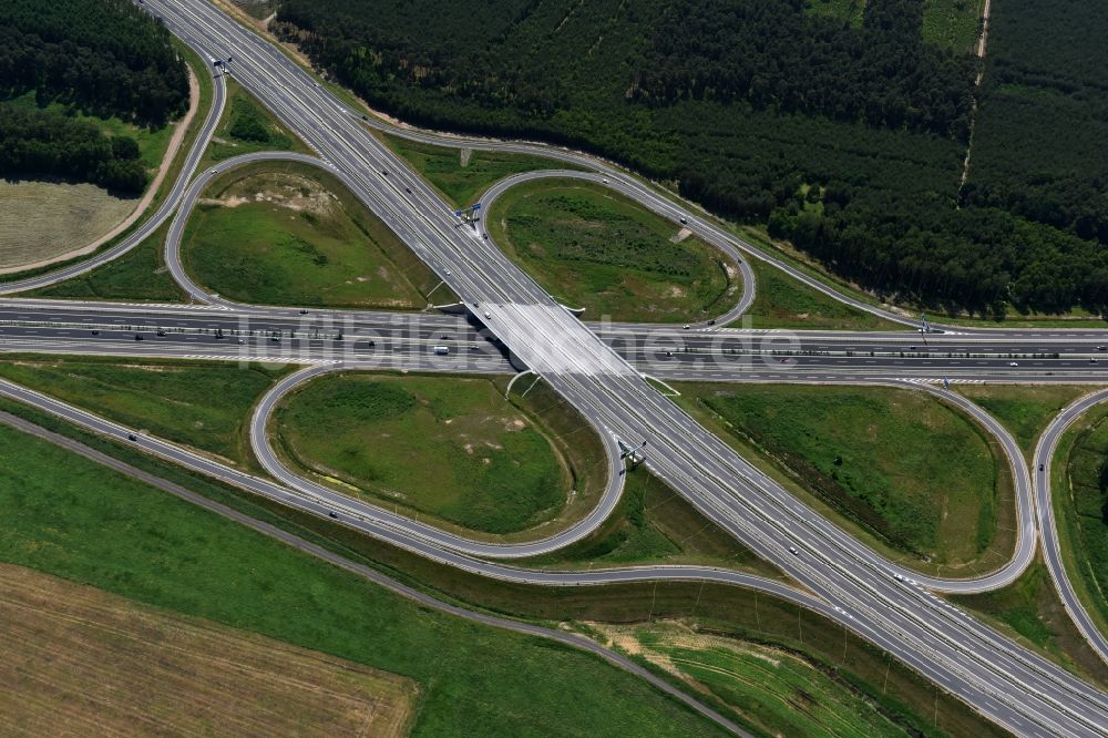 Wöbbelin aus der Vogelperspektive: AD Autobahndreieck Schwerin an der BAB Autobahn A14 und A24 bei Wöbbelin in Mecklenburg-Vorpommern