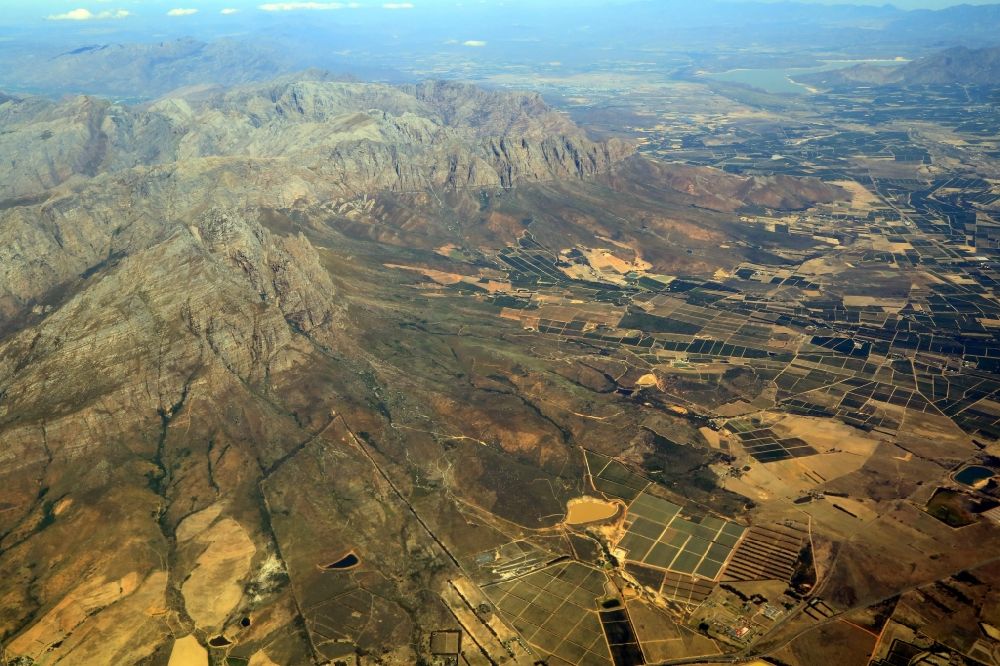 Luftaufnahme Romansrivier - Agrarlandschaft mit Gemüse-, Obst- und Weinanbau in Romansrivier im Distrikt Cape Winelands in der Provinz Westkap, Südafrika