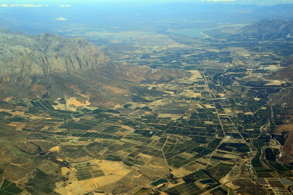 Romansrivier von oben - Agrarlandschaft mit Gemüse-, Obst- und Weinanbau in Romansrivier im Distrikt Cape Winelands in der Provinz Westkap, Südafrika