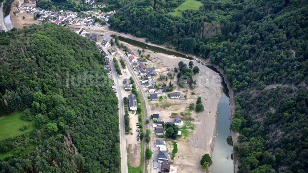 Ahrbrück von oben - Ahrbrück nach der Hochwasserkatastrophe im Ahrtal diesen Jahres im Bundesland Rheinland-Pfalz, Deutschland