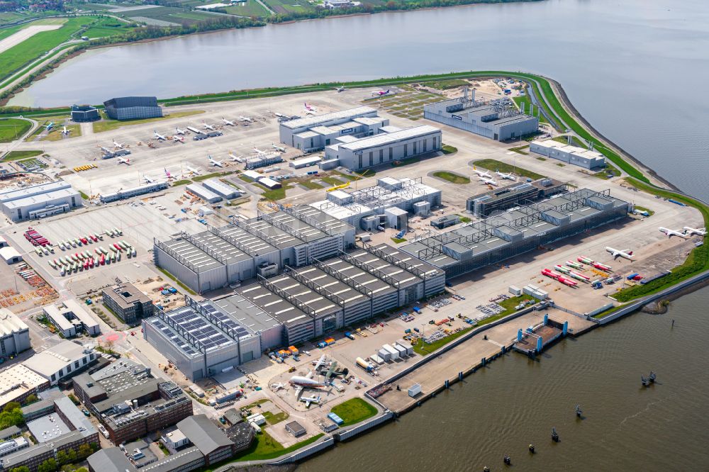 Luftaufnahme Hamburg - Airbus Produktionsgelände und Werksflughafen Finkenwerder in Hamburg