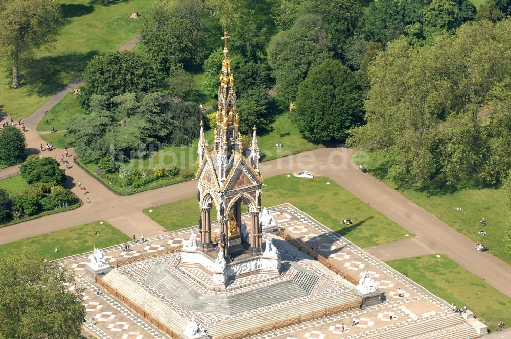 Luftaufnahme London - Albert Memorial im Kensington Gardens in London