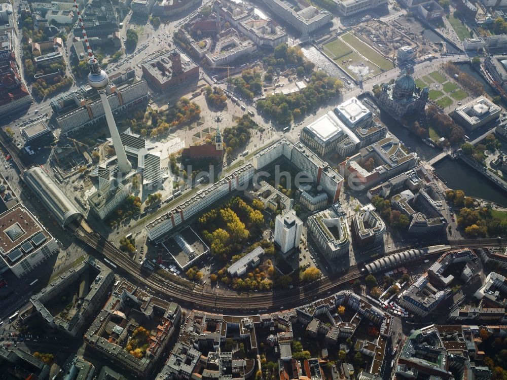 Luftbild Berlin - Alexanderplatz und Umgebung in der Königsstadt im Ortsteil Mitte in Berlin