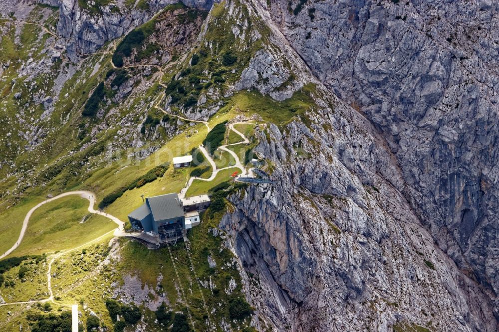 Grainau aus der Vogelperspektive: AlpspiX Aussichtsplattform und Bergstation der Alpspitzbahn am Fuße der Alpspitze nahe Garmisch-Partenkirchen im Bundesland Bayern