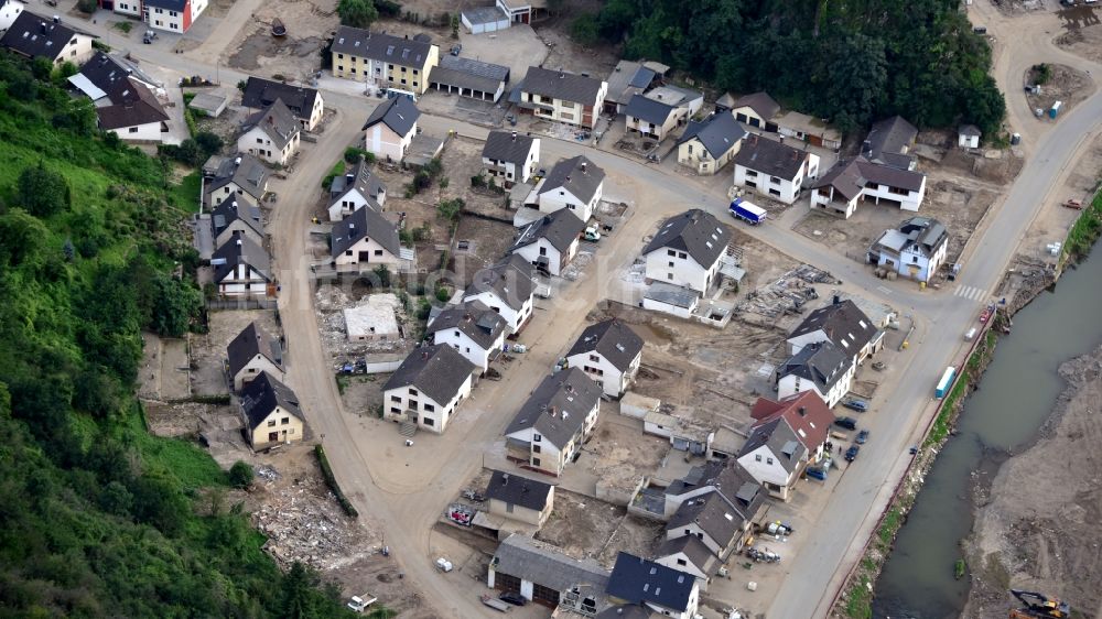Luftbild Altenahr - Altenburg (Ahr) nach der Hochwasserkatastrophe im Ahrtal diesen Jahres im Bundesland Rheinland-Pfalz, Deutschland