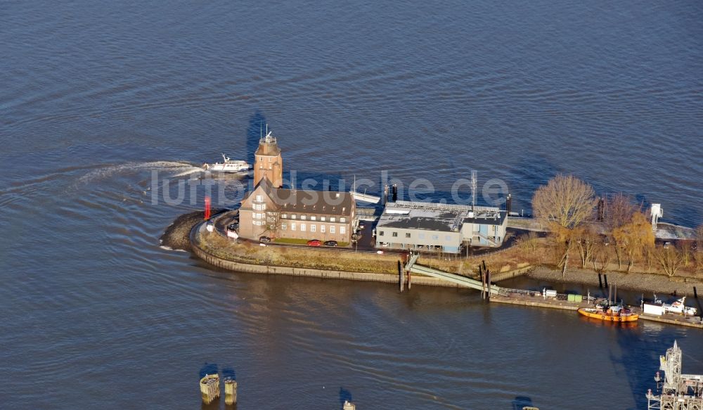 Luftbild Hamburg - Altes Lotsenhaus Seemannshöft an der Elbe im Ortsteil Finkenwerder in Hamburg