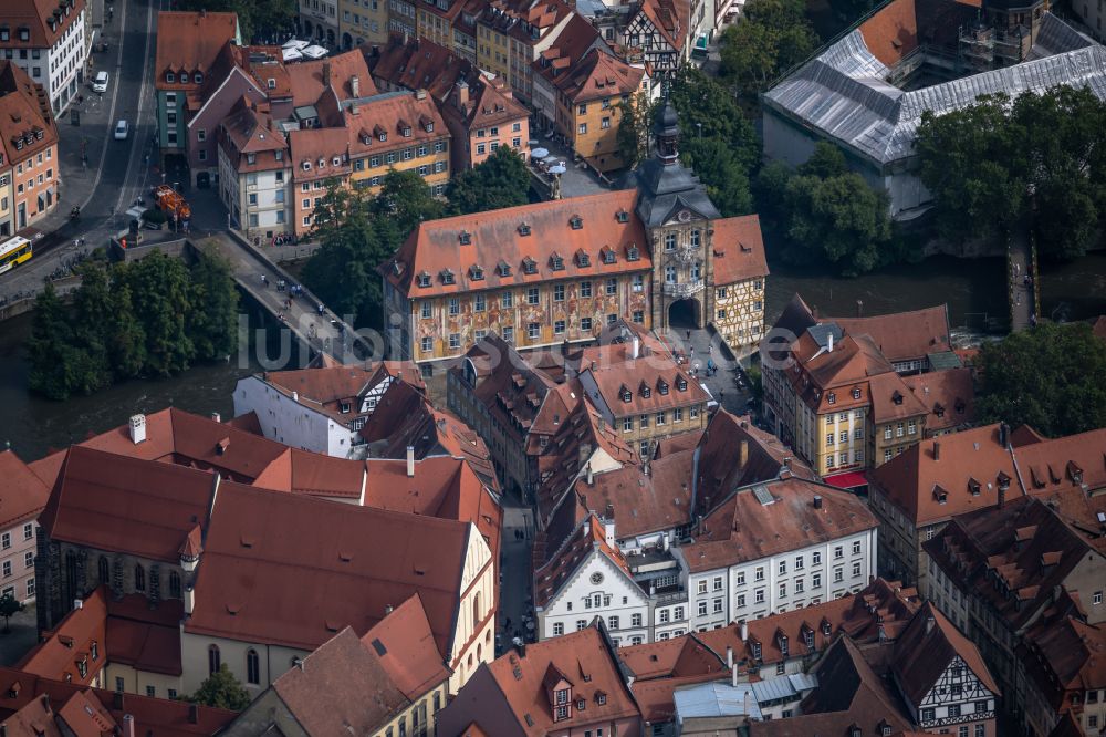 Luftbild Bamberg - Altstadtbereich und Innenstadtzentrum mit dem Alten Rathaus Bamberg in Bamberg im Bundesland Bayern, Deutschland