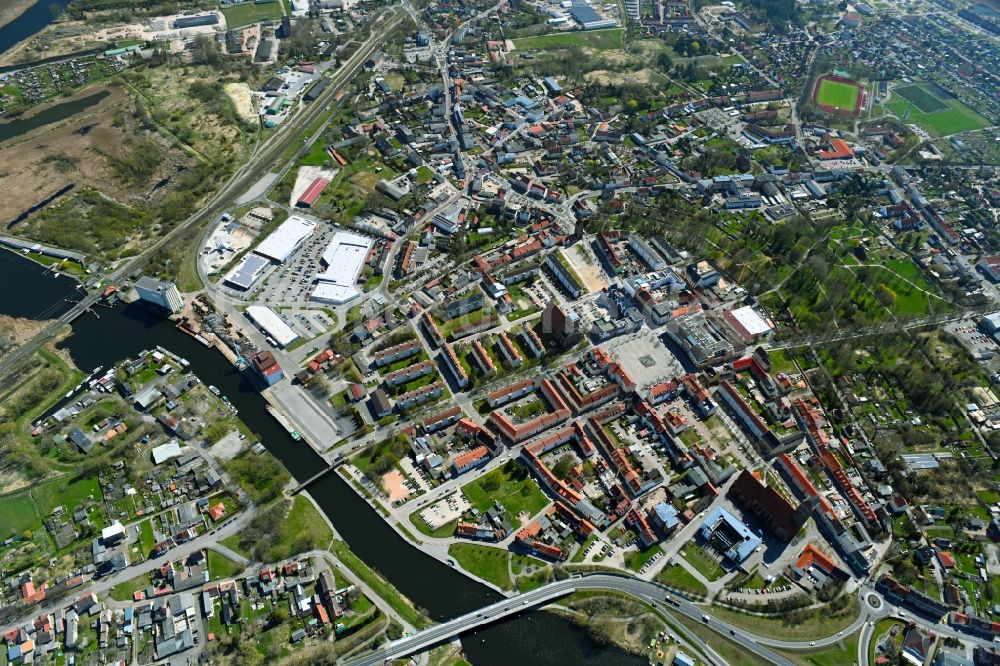 Luftaufnahme Anklam - Altstadtbereich und Innenstadtzentrum in Anklam im Bundesland Mecklenburg-Vorpommern, Deutschland