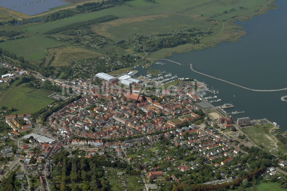 Luftbild Barth - Altstadtbereich und Innenstadtzentrum in Barth im Bundesland Mecklenburg-Vorpommern, Deutschland